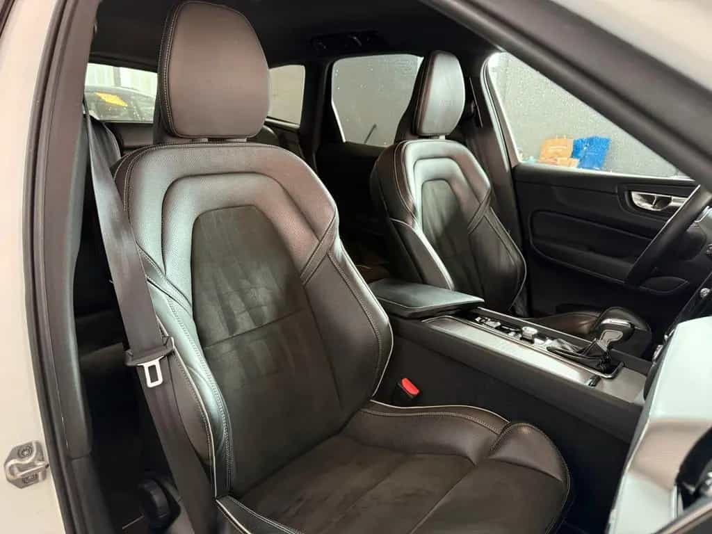 Volvo XC60 R Design 2WD 1Hd 360° AUT TOTW SPUR ALCANT 06/2018-photo-12