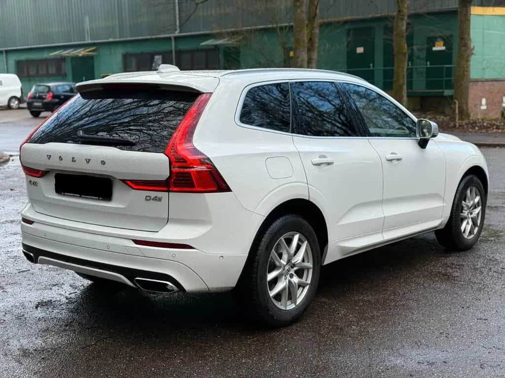 Volvo XC60 R Design 2WD 1Hd 360° AUT TOTW SPUR ALCANT 06/2018-photo-4