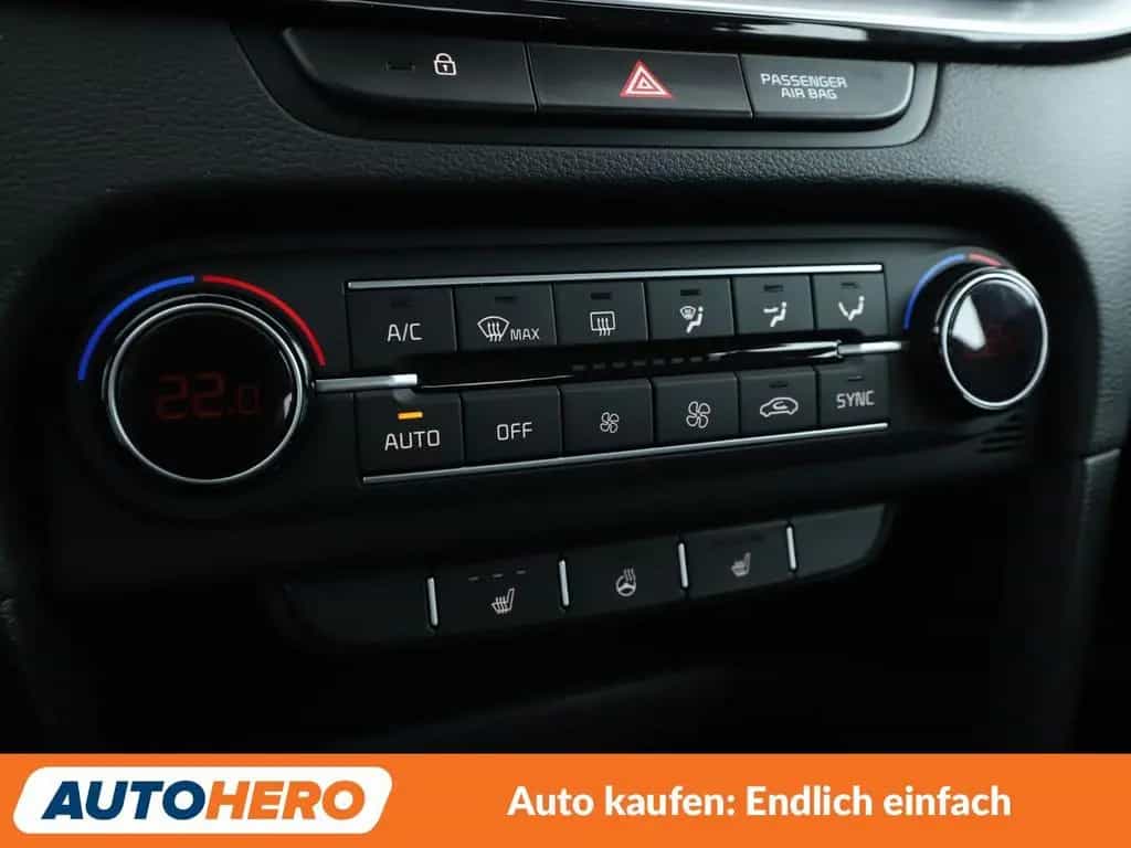 Kia XCeed 1.6 CRDi Mild-Hybrid Spirit Aut*NAVI*LED* 10/2021-photo-21