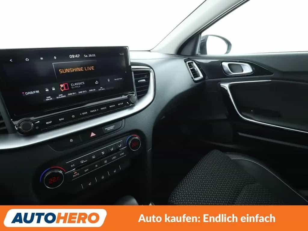 Kia XCeed 1.6 CRDi Mild-Hybrid Spirit Aut*NAVI*LED* 10/2021-photo-24