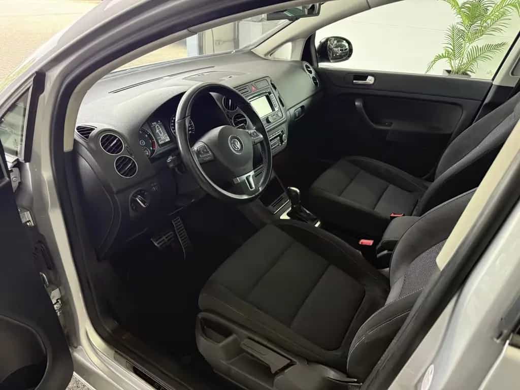 Volkswagen Golf Plus 1.2 TSI*STYLE*AUTO*NAV*PDC*TMP*SHZ*MFL 01/2012-photo-12
