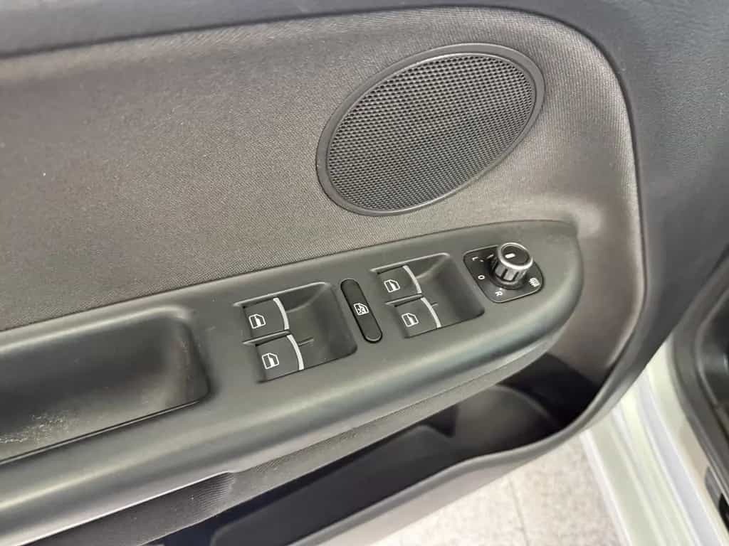 Volkswagen Golf Plus 1.2 TSI*STYLE*AUTO*NAV*PDC*TMP*SHZ*MFL 01/2012-photo-13