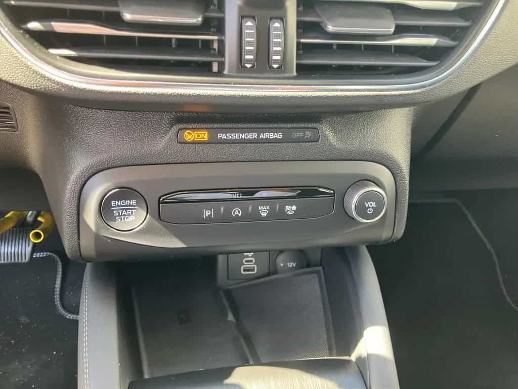 Ford Focus Titanium X Turnier Titanium X LED+Tempom. 12/2024-photo-10
