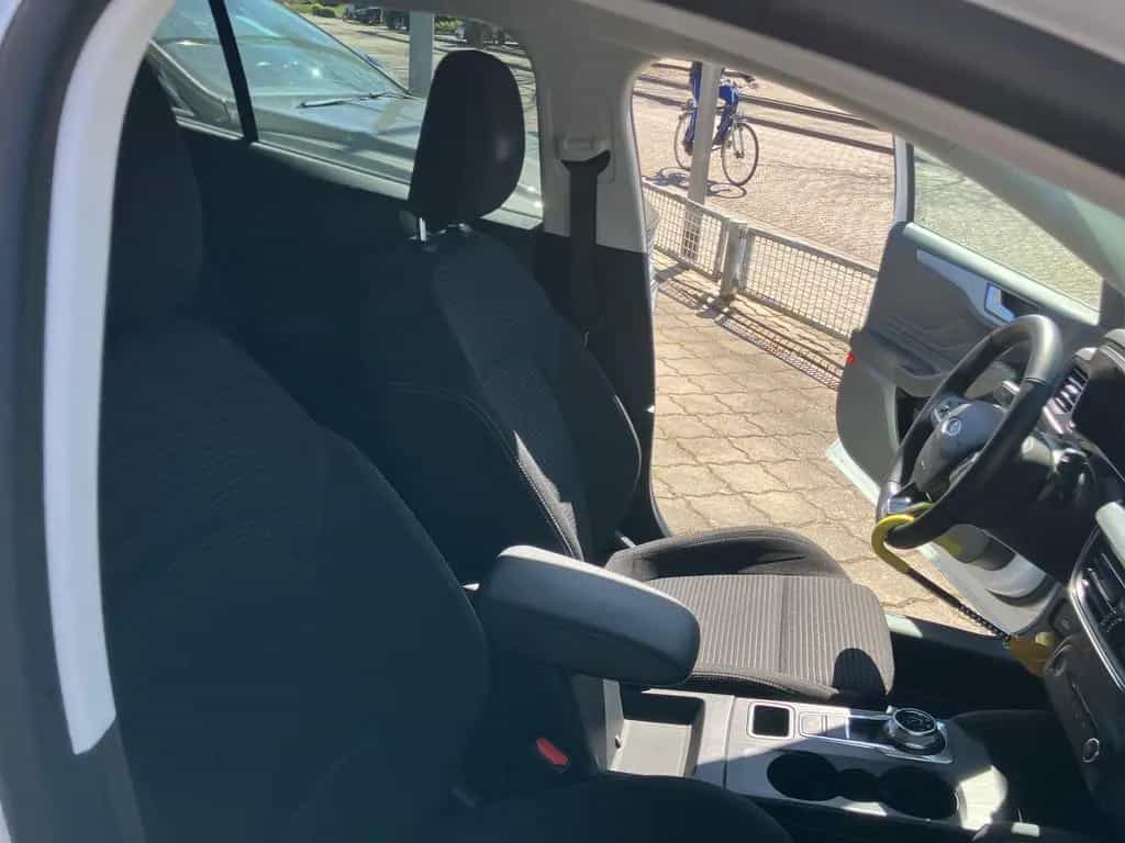 Ford Focus Titanium X Turnier Titanium X LED+Tempom. 12/2024-photo-16