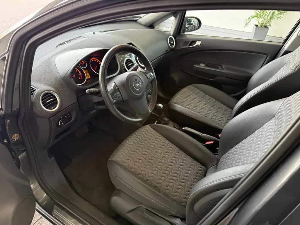 Opel Corsa 1.4*AUTOM*INNOV*TMP*SHZ*PDC*LENKRHZG*1HAND 09/2012-photo-11