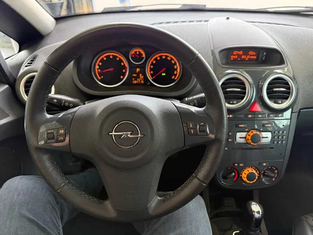 Opel Corsa 1.4*AUTOM*INNOV*TMP*SHZ*PDC*LENKRHZG*1HAND 09/2012-photo-23