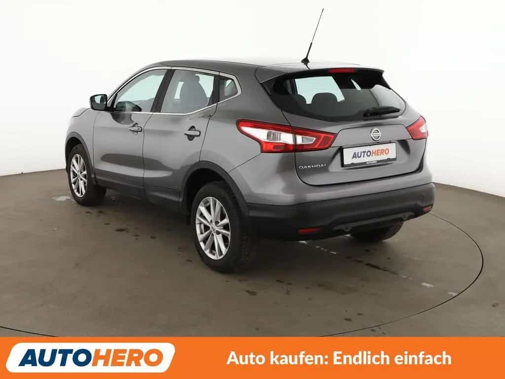 Nissan Qashqai 1.6 Acenta*NAVI*TEMPO*CAM*PDC*SHZ* 08/2015-photo-3