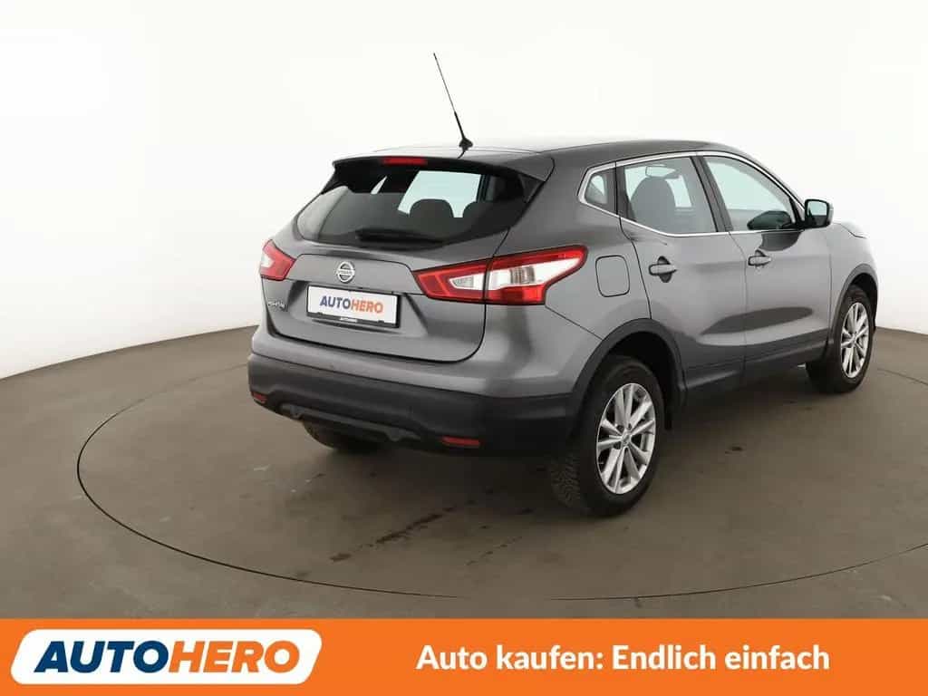 Nissan Qashqai 1.6 Acenta*NAVI*TEMPO*CAM*PDC*SHZ* 08/2015-photo-5