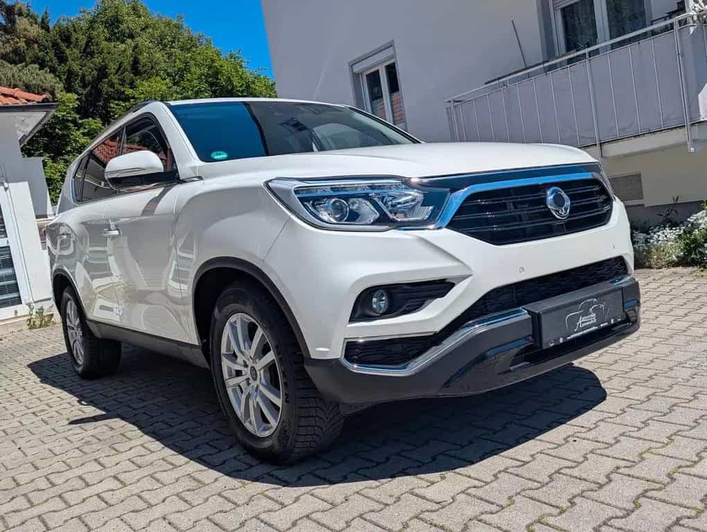 Ssangyong REXTON *2.2*Quartz*4WD*Navi*Leder*AHK*MwSt*1HD* 04/2019-photo-2