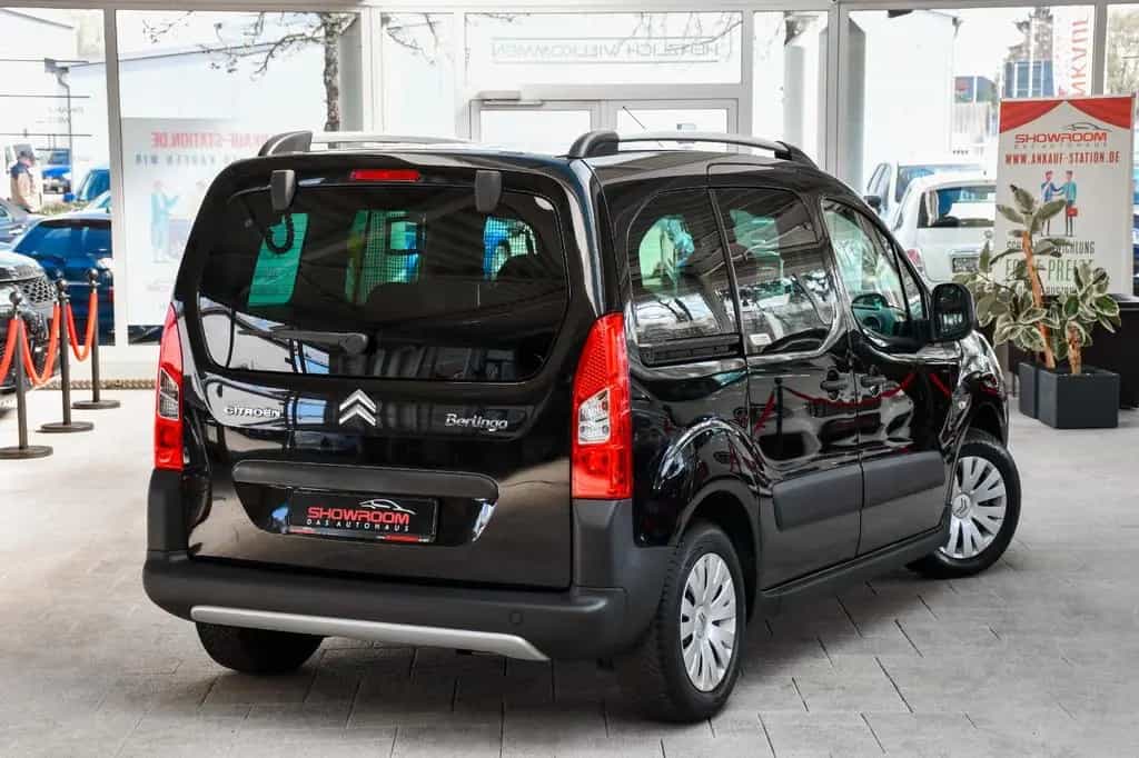 Citroën Berlingo Kombi XTR 1.6 120PS 5 Sitzer 1. Hand 02/2011-photo-1
