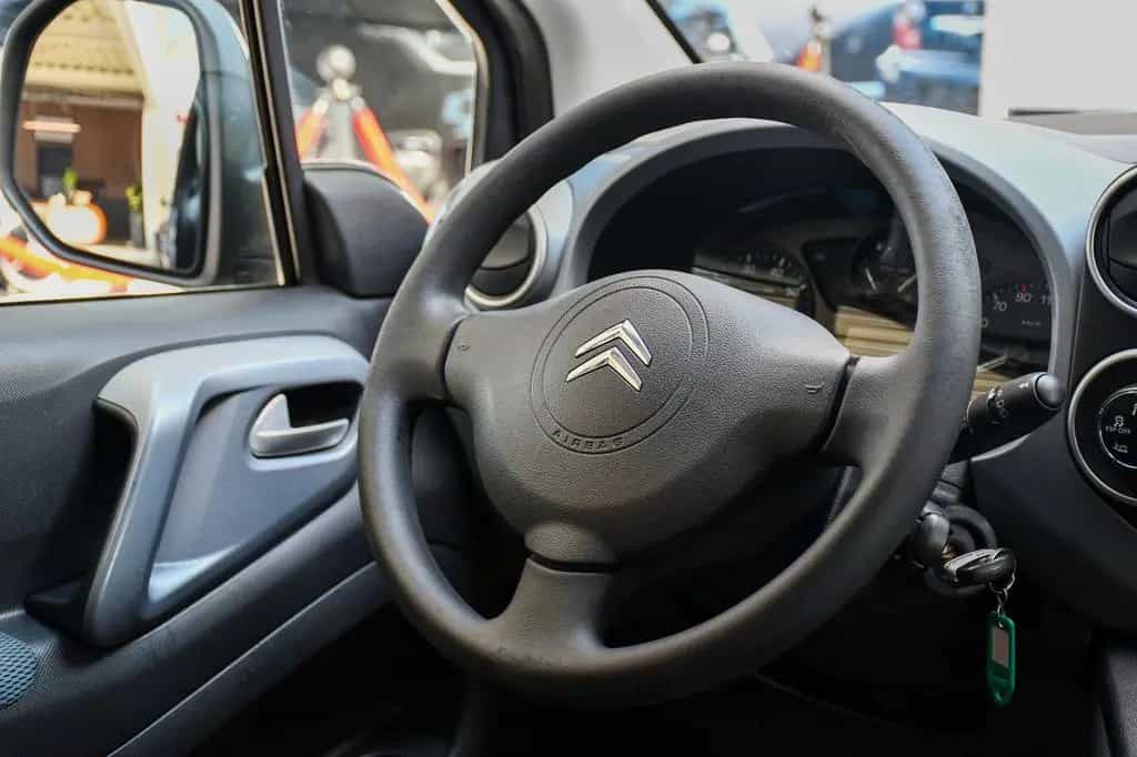 Citroën Berlingo Kombi XTR 1.6 120PS 5 Sitzer 1. Hand 02/2011-photo-17