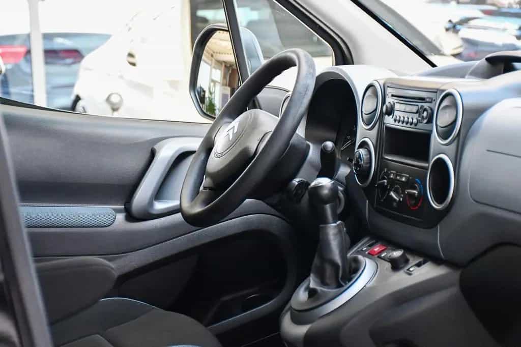 Citroën Berlingo Kombi XTR 1.6 120PS 5 Sitzer 1. Hand 02/2011-photo-18