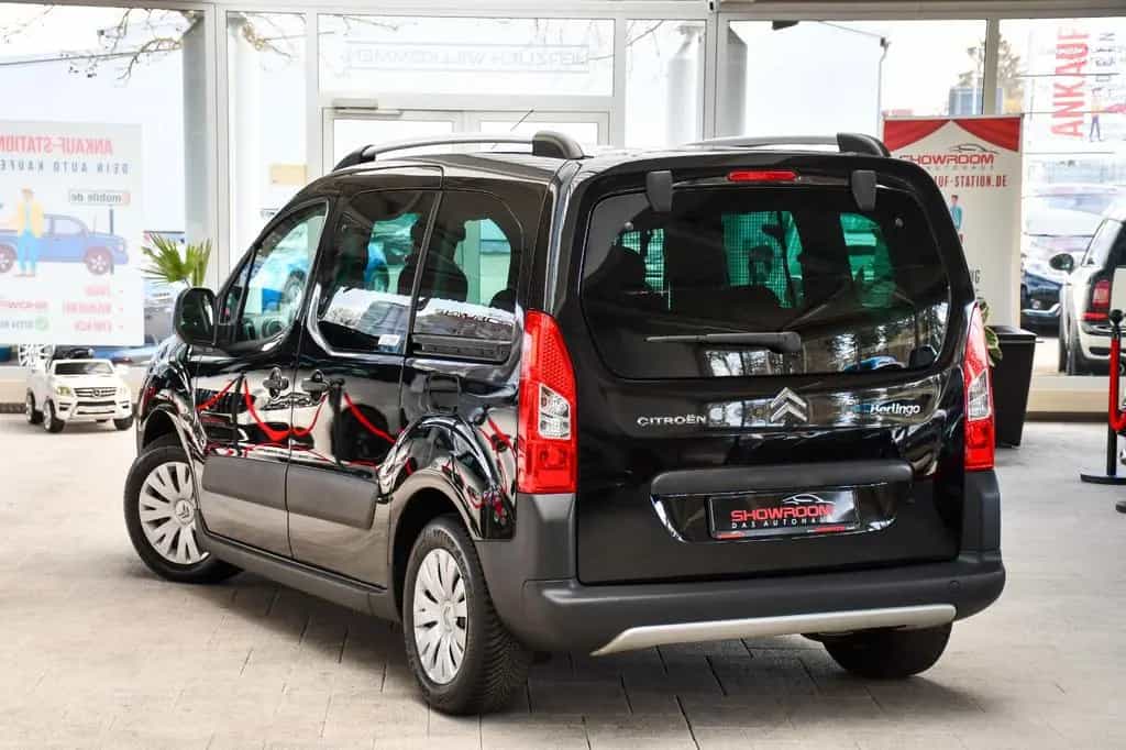 Citroën Berlingo Kombi XTR 1.6 120PS 5 Sitzer 1. Hand 02/2011-photo-3