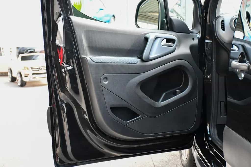 Citroën Berlingo Kombi XTR 1.6 120PS 5 Sitzer 1. Hand 02/2011-photo-6