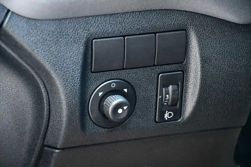 Citroën Berlingo Kombi XTR 1.6 120PS 5 Sitzer 1. Hand 02/2011-photo-7