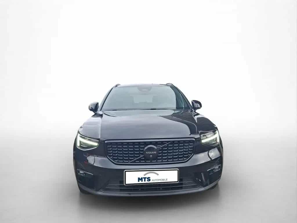 Volvo XC40 B3 Plus Black Edition AHK H/K 360° LED 20" 01/2025-photo-2
