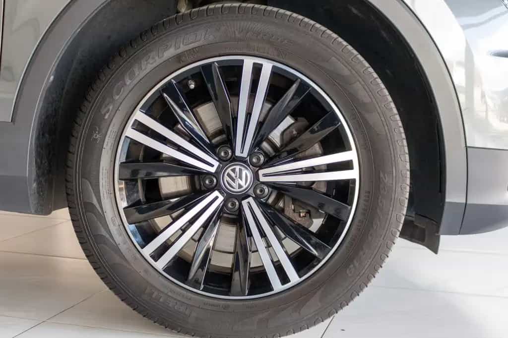 Volkswagen Tiguan Highline BMT/Start-Stopp 4Motion 02/2019-photo-10