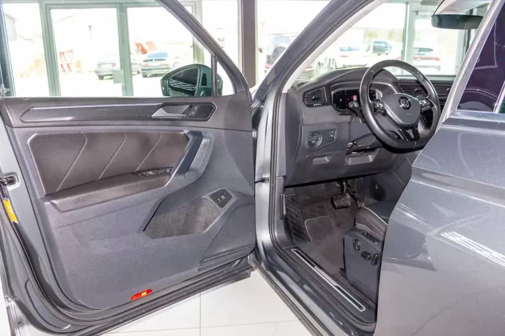 Volkswagen Tiguan Highline BMT/Start-Stopp 4Motion 02/2019-photo-11