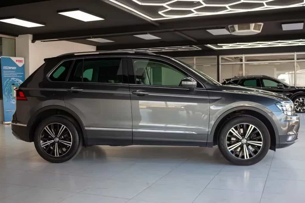 Volkswagen Tiguan Highline BMT/Start-Stopp 4Motion 02/2019-photo-4