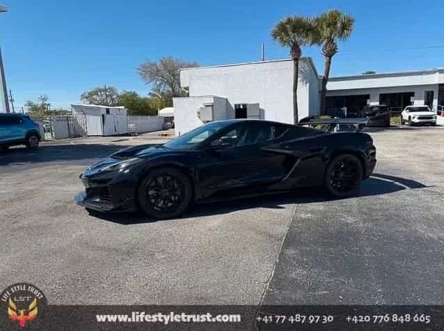 Corvette ZR 1 Coupe ZR1 CARBON- 5.5L V8 1.064PS - €211.900 T1 null-photo-2