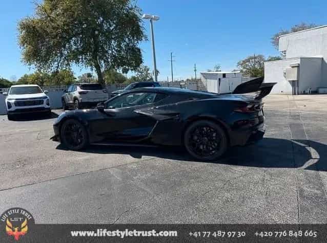 Corvette ZR 1 Coupe ZR1 CARBON- 5.5L V8 1.064PS - €211.900 T1 null-photo-4
