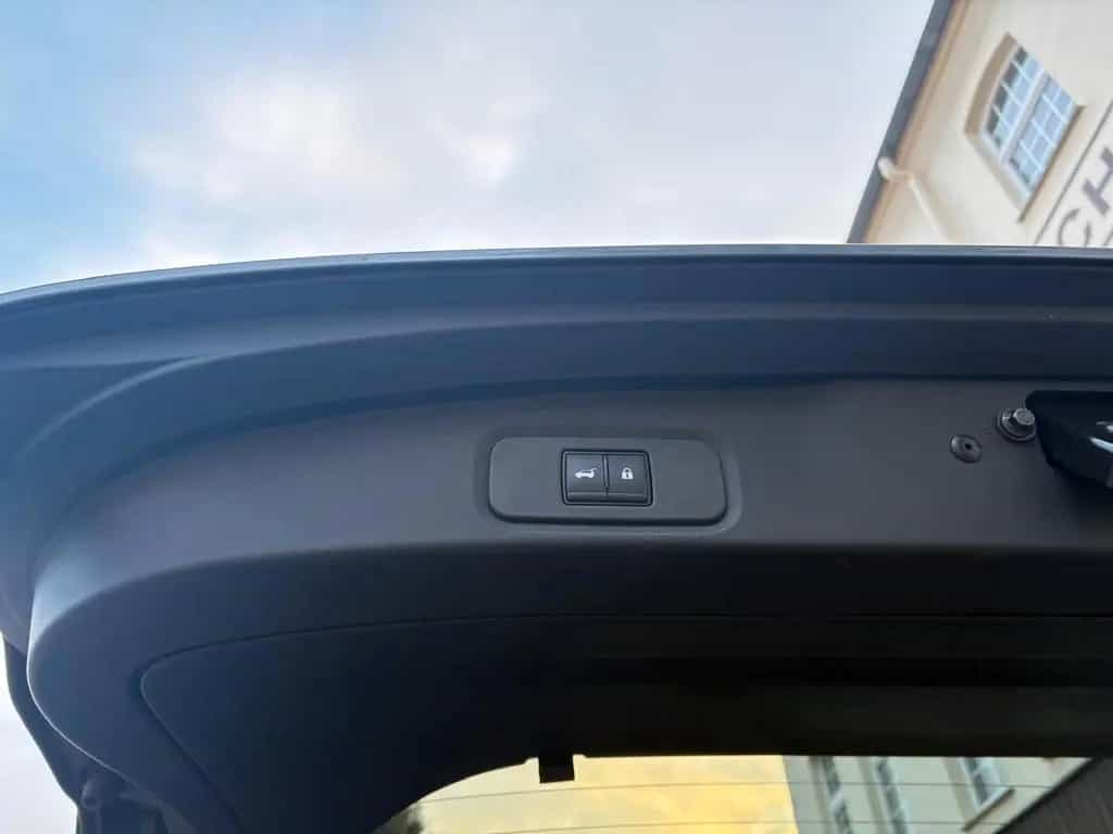 Nissan Qashqai Tekna°PANO°HEAD-UP°LED°LEDER° 09/2023-photo-17