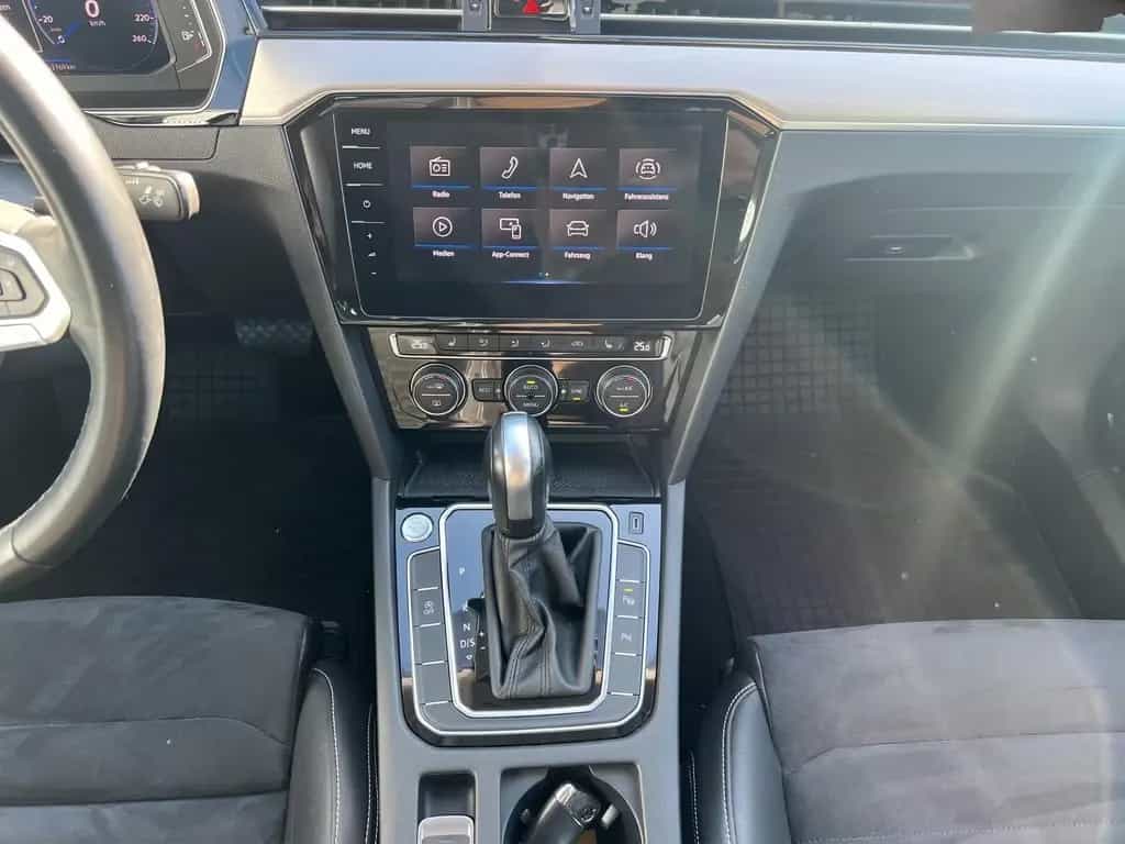 Volkswagen Passat 2.0 TSI DSG R-line Kamera Navi LED-S. 05/2020-photo-14