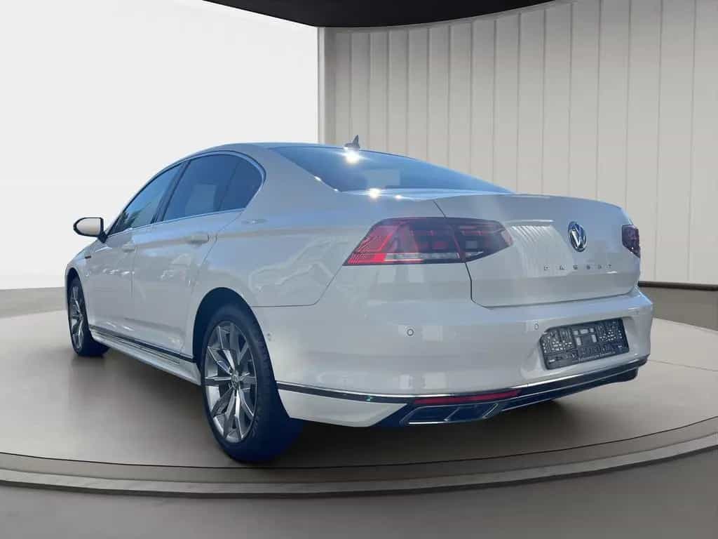 Volkswagen Passat 2.0 TSI DSG R-line Kamera Navi LED-S. 05/2020-photo-3