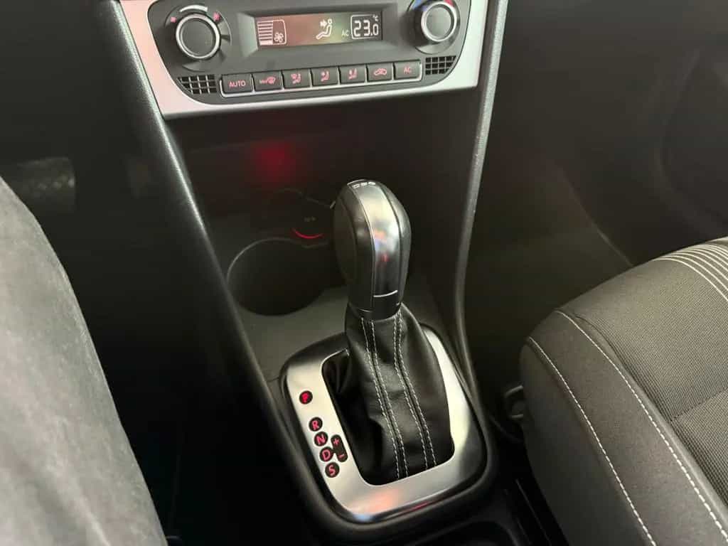 Volkswagen Polo 1.2 TSI*AUTOM*BI-XEN*NAVI*CARPLAY*ANDRO*TMP 08/2012-photo-32