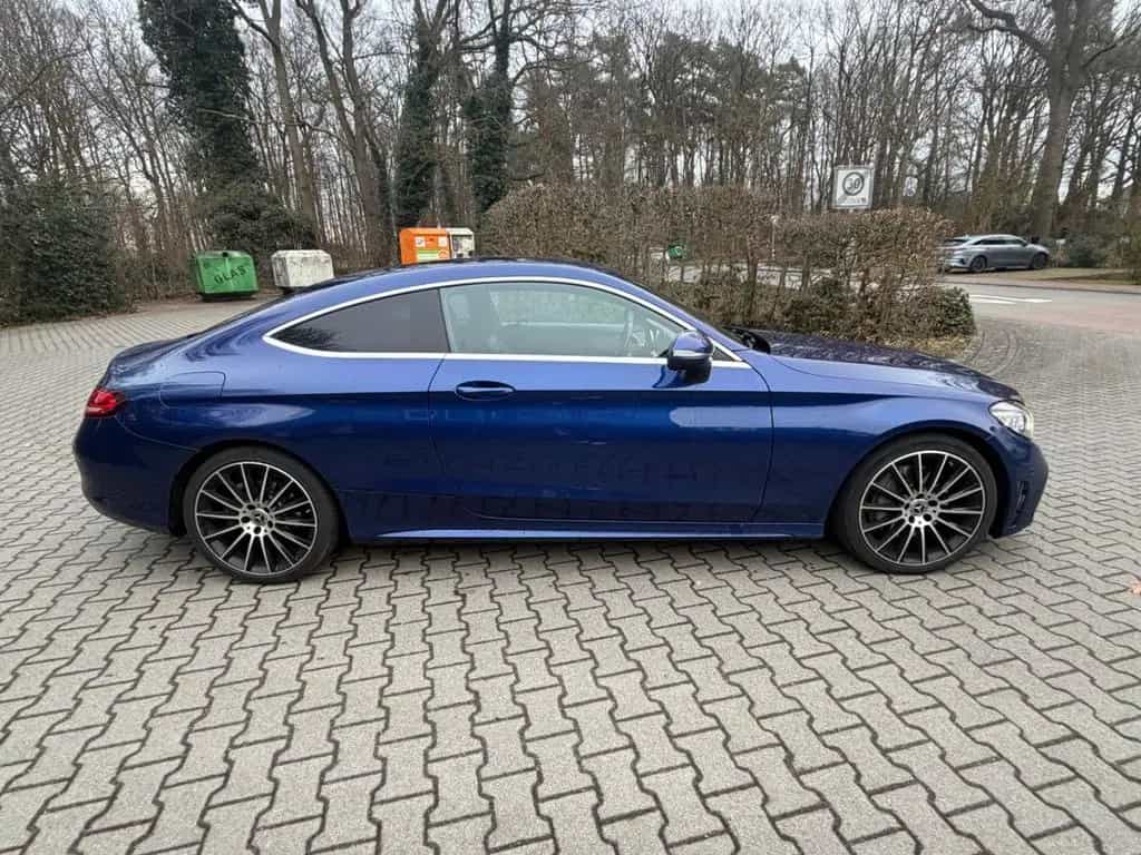Mercedes-Benz C-Class 300 Coupé AMG Line 10/2020-photo-2