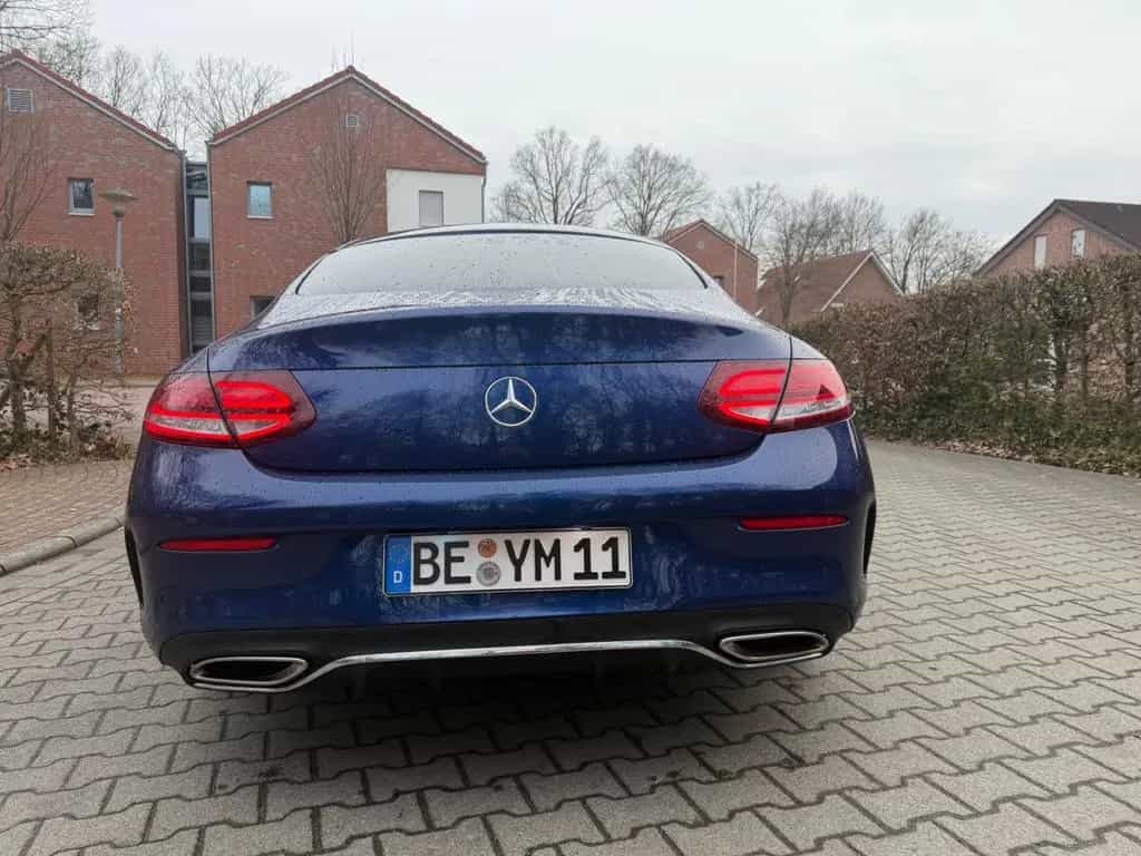 Mercedes-Benz C-Class 300 Coupé AMG Line 10/2020-photo-5