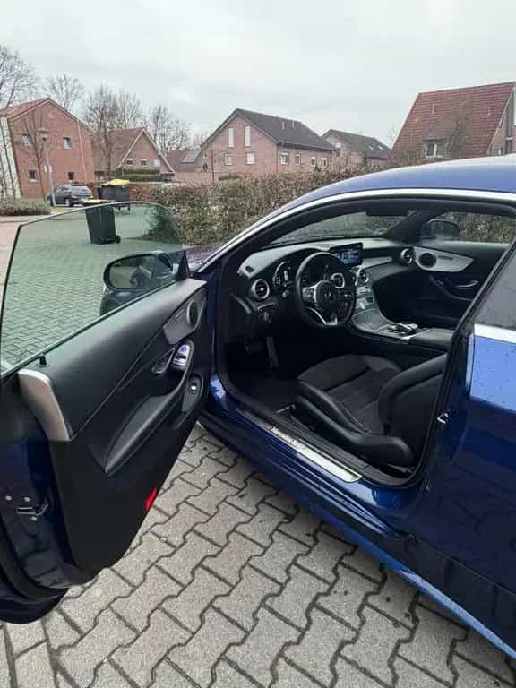 Mercedes-Benz C-Class 300 Coupé AMG Line 10/2020-photo-6