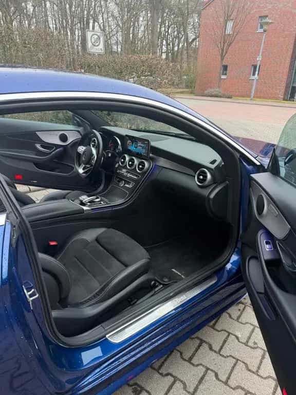 Mercedes-Benz C-Class 300 Coupé AMG Line 10/2020-photo-7