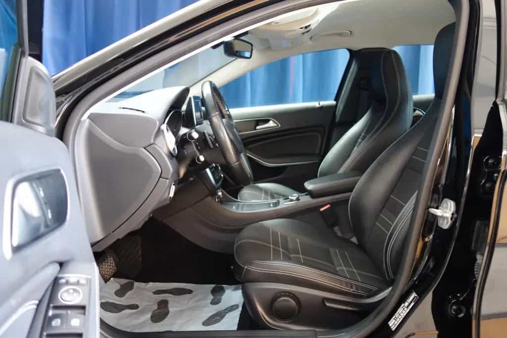 Mercedes-Benz GLA 180 GLA Sportlein"TOP CAR" 05/2015-photo-10
