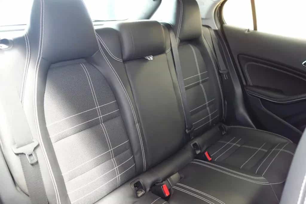 Mercedes-Benz GLA 180 GLA Sportlein"TOP CAR" 05/2015-photo-21