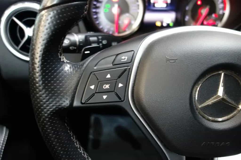 Mercedes-Benz GLA 180 GLA Sportlein"TOP CAR" 05/2015-photo-25