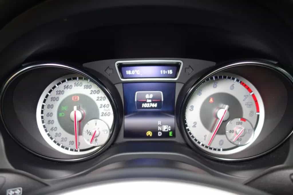 Mercedes-Benz GLA 180 GLA Sportlein"TOP CAR" 05/2015-photo-48