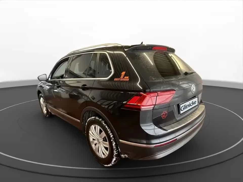 Volkswagen Tiguan 2.0 TSI DSG Highline 4Motion Leder Navi 06/2016-photo-2