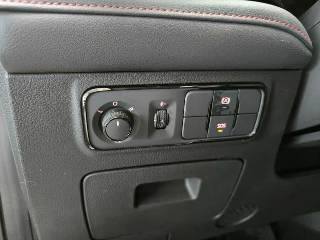 Maxus T60 MAX Luxury 4x4*LED*Leder*360°*AHK3,5to null-photo-17