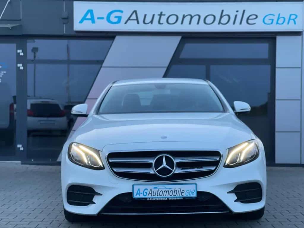 Mercedes-Benz E-Class 200 Limousine/AMG-Line/Automatik/AHK/19"LM 08/2016-photo-2