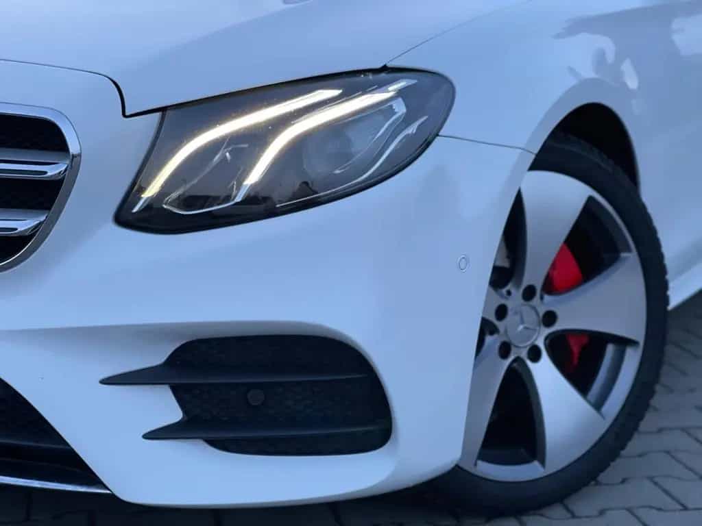 Mercedes-Benz E-Class 200 Limousine/AMG-Line/Automatik/AHK/19"LM 08/2016-photo-3