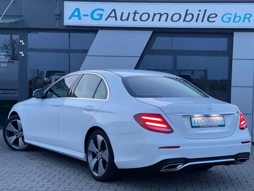 Mercedes-Benz E-Class 200 Limousine/AMG-Line/Automatik/AHK/19"LM 08/2016-photo-9