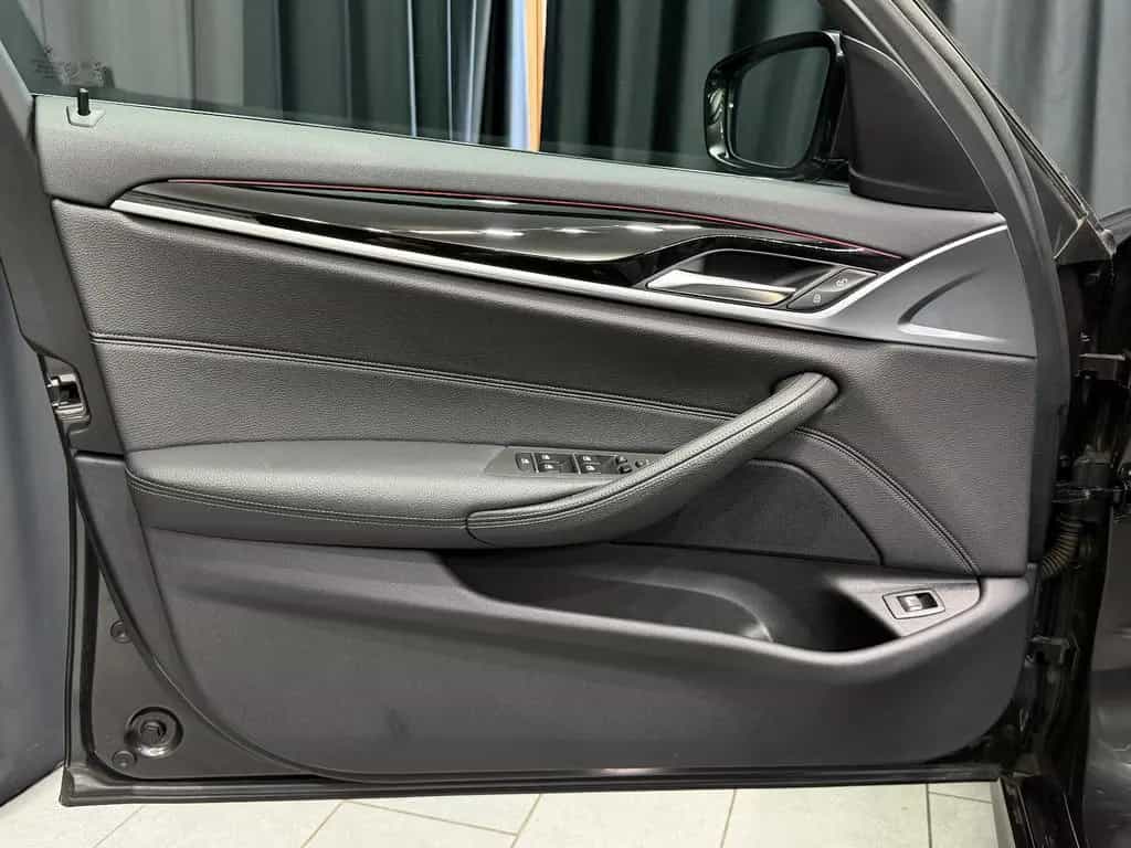 BMW 5 Series 530i Lim xDrive M SPORT|HEAD-UP|360"|NAVI| 12/2019-photo-21