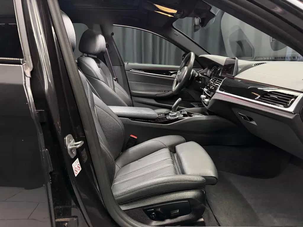 BMW 5 Series 530i Lim xDrive M SPORT|HEAD-UP|360"|NAVI| 12/2019-photo-27