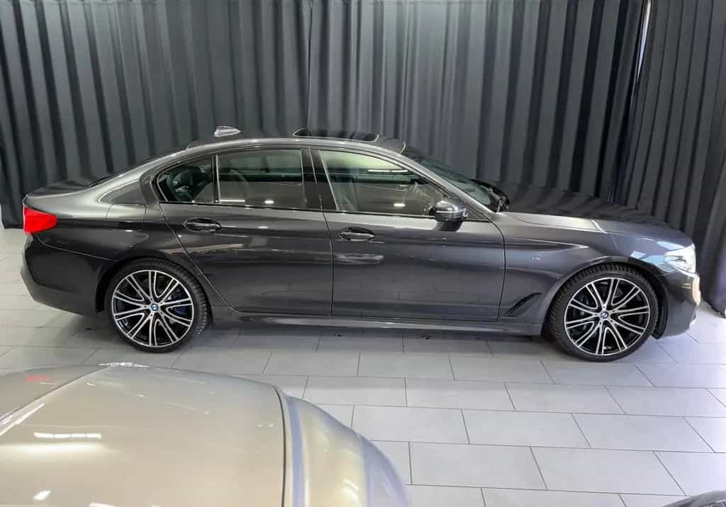 BMW 5 Series 530i Lim xDrive M SPORT|HEAD-UP|360"|NAVI| 12/2019-photo-6