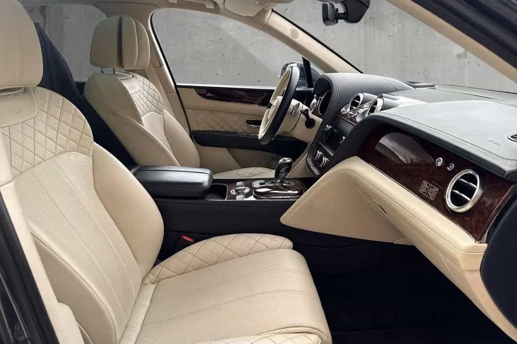 Bentley Bentayga W12*First Edition*Dt. Auto*Naim*Mulline 04/2016-photo-12