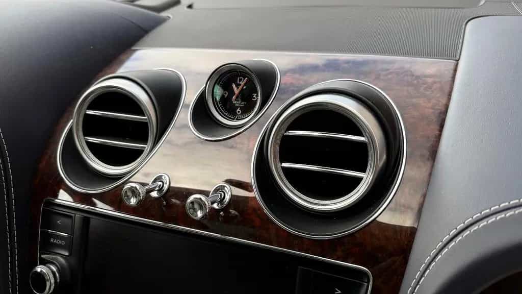 Bentley Bentayga W12*First Edition*Dt. Auto*Naim*Mulline 04/2016-photo-18