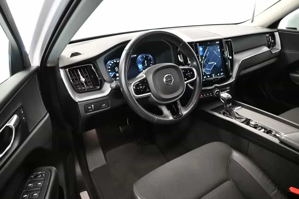 Volvo XC60 Momentum 2WD *LED *PDC *PANO *AHK *VIRTUAL 03/2019-photo-14