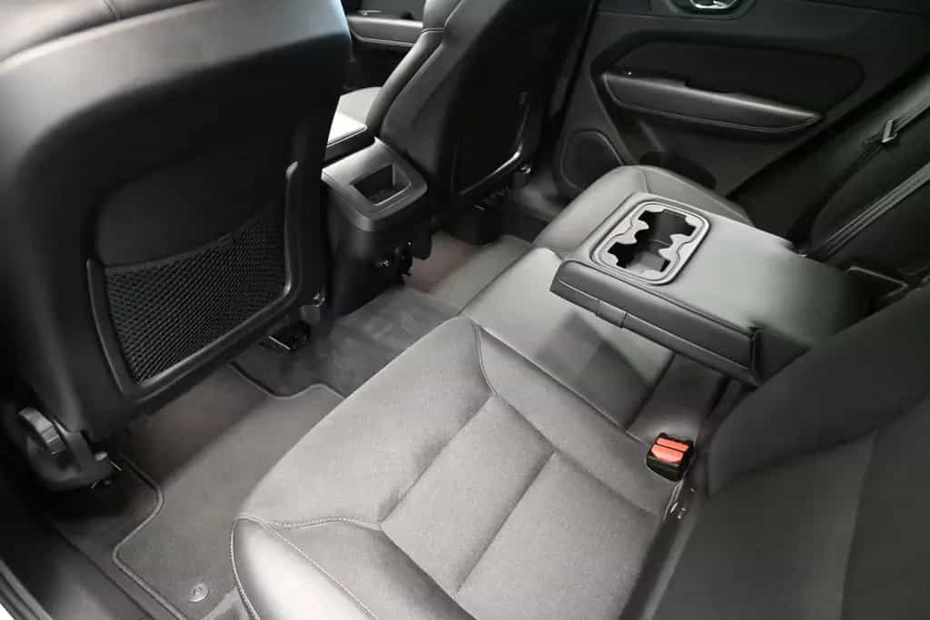 Volvo XC60 Momentum 2WD *LED *PDC *PANO *AHK *VIRTUAL 03/2019-photo-15