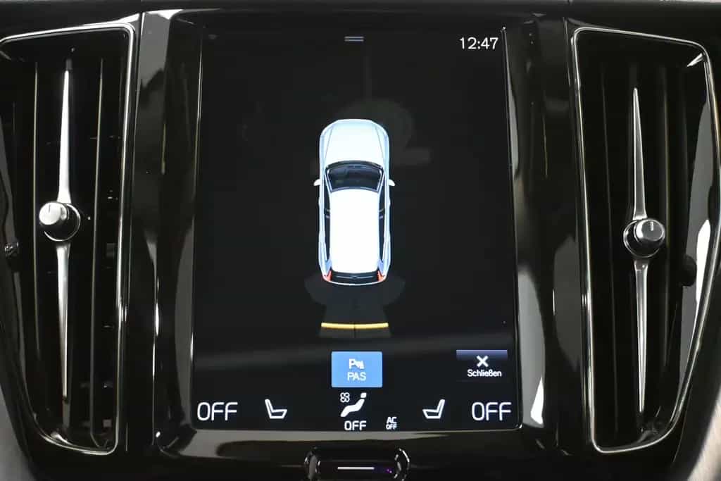 Volvo XC60 Momentum 2WD *LED *PDC *PANO *AHK *VIRTUAL 03/2019-photo-25